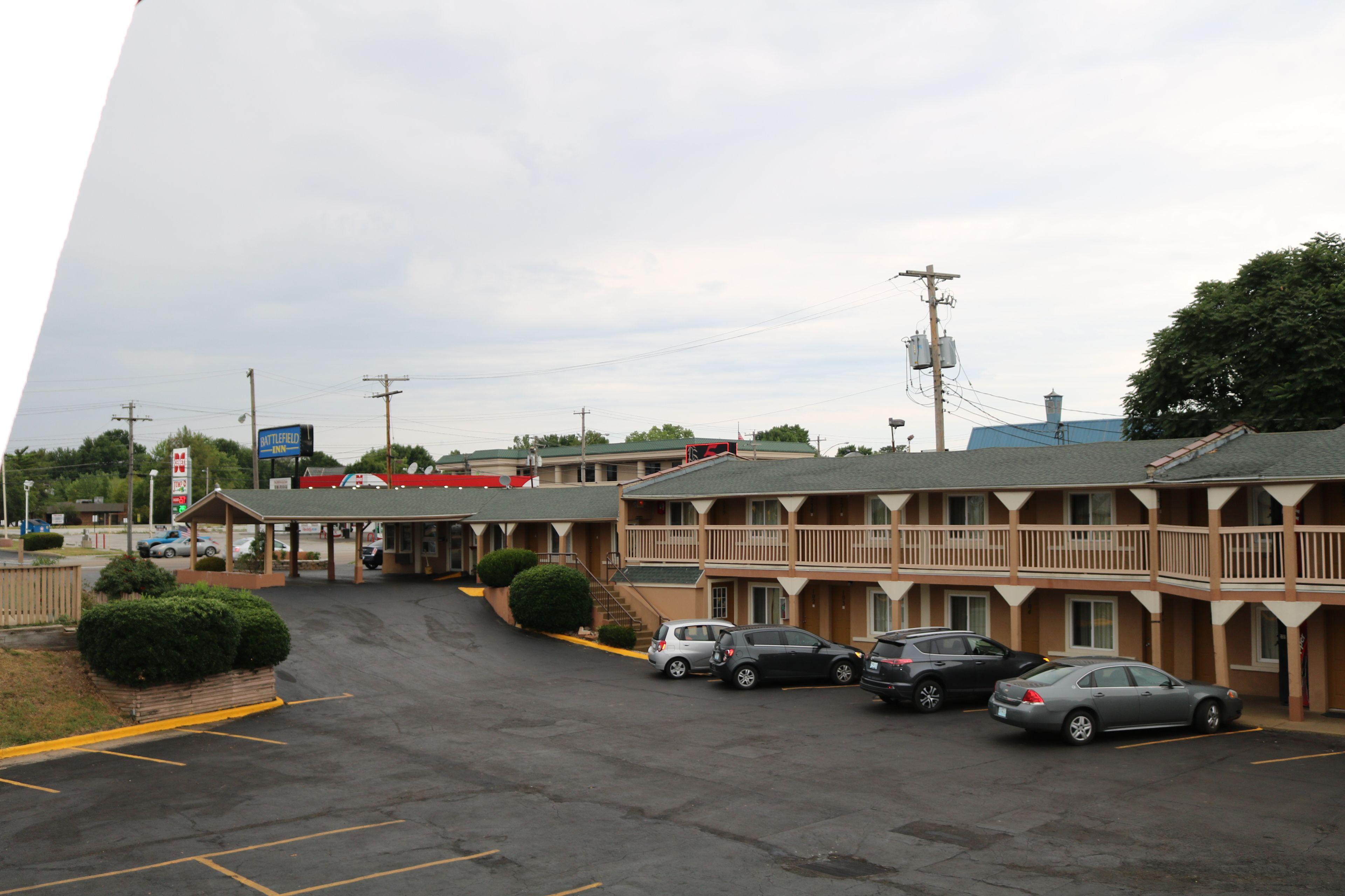 Staying Near Springfield College: 5 Budget Hotels Compared