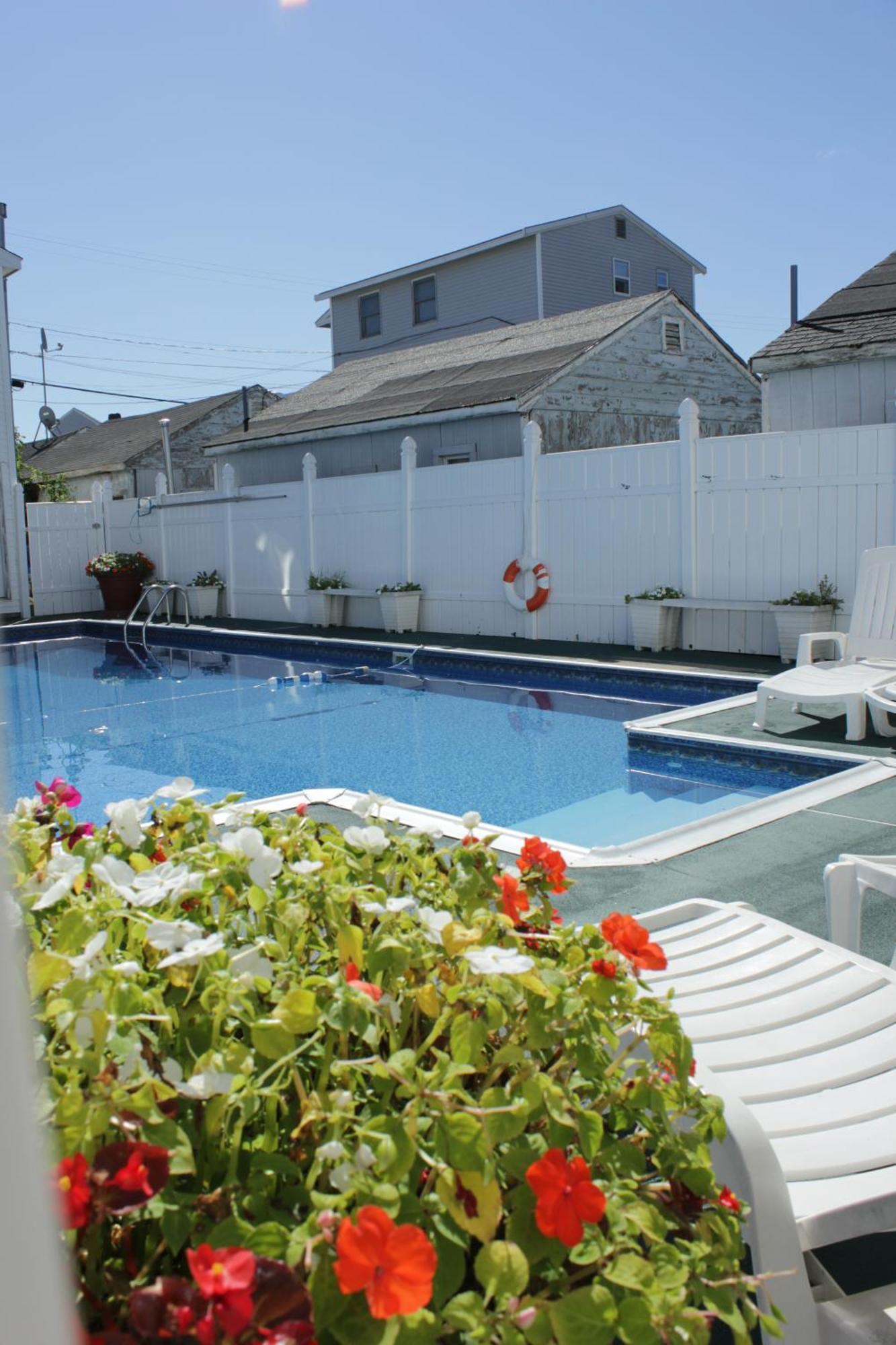 Staying In New Hampshire: 7 Budget Hotels Compared