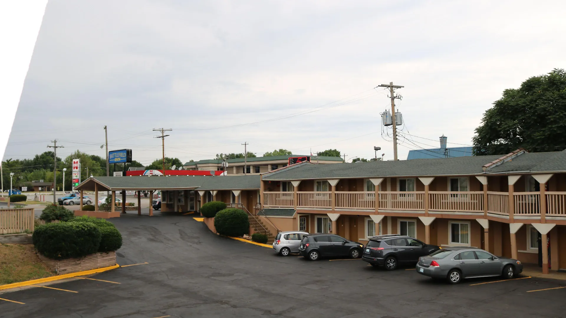Staying Near Springfield College: 5 Budget Hotels Compared